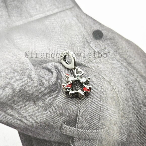 Pandora Mickey Mouse & Minnie Mouse Kissing Dangle Charm - Picture 3 of 4